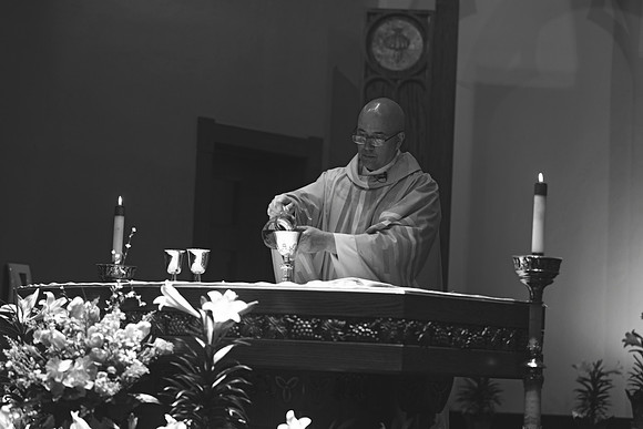 25EASTERVIGIl-0412 copy