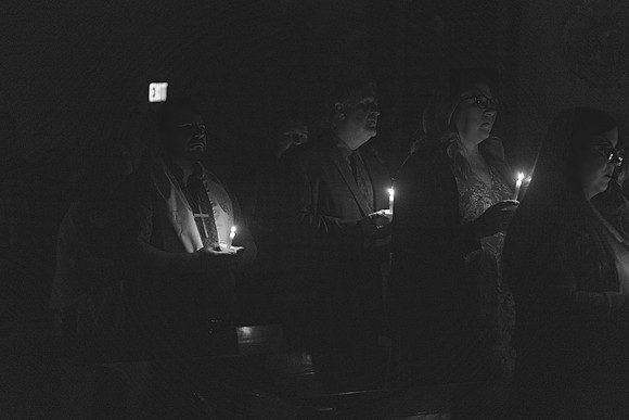 25EASTERVIGIl-0153 copy