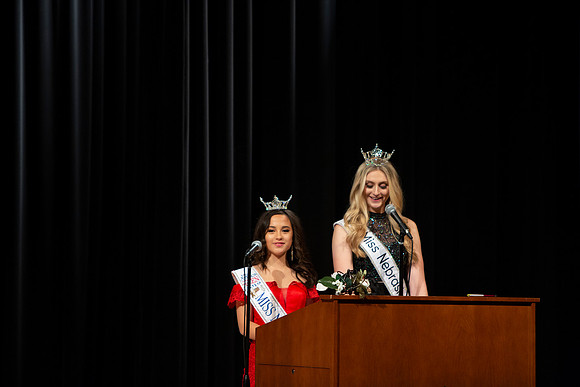 missoutstndgteen0033