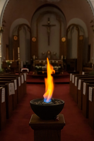 25EASTERVIGIl-0105