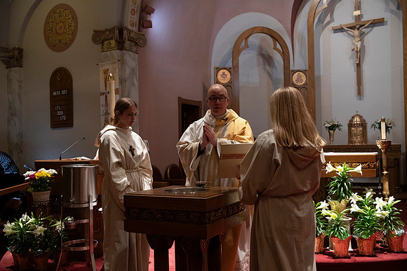 2024eastervigil-0245