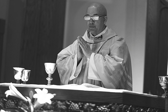 25EASTERVIGIl-0432 copy