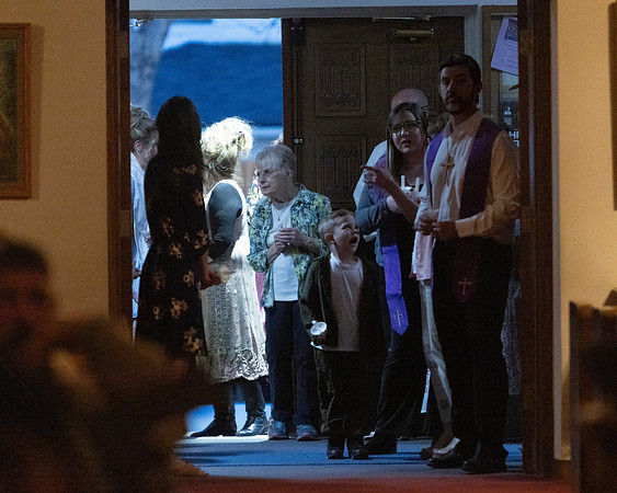 25EASTERVIGIl-0109