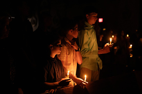 25EASTERVIGIl-0165