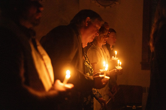 25EASTERVIGIl-0159