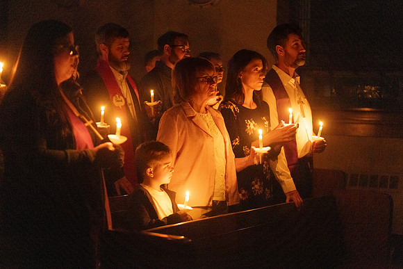 25EASTERVIGIl-0152