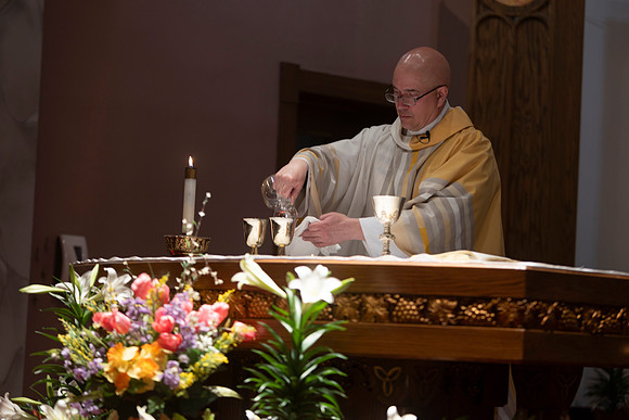 25EASTERVIGIl-0413