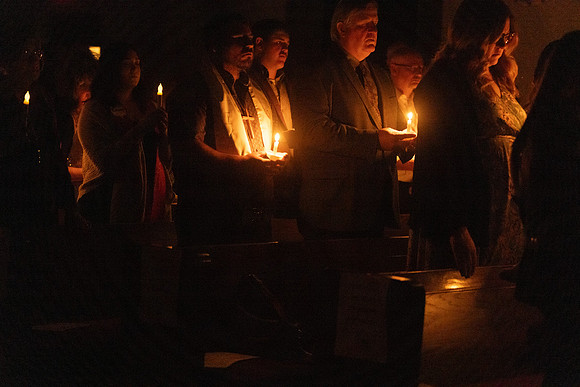 25EASTERVIGIl-0175