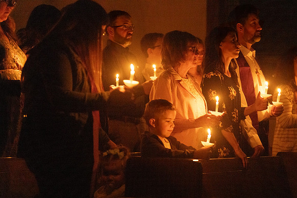 25EASTERVIGIl-0171