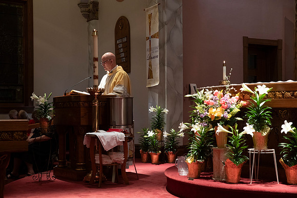 25EASTERVIGIl-0229