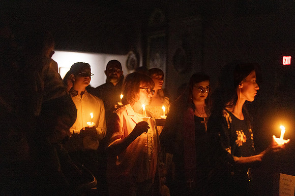 25EASTERVIGIl-0142
