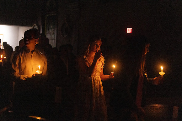 25EASTERVIGIl-0143