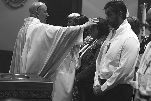 25EASTERVIGIl-0381 copy