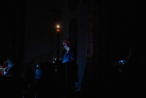 25EASTERVIGIl-0196