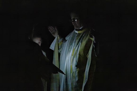 25EASTERVIGIl-0202