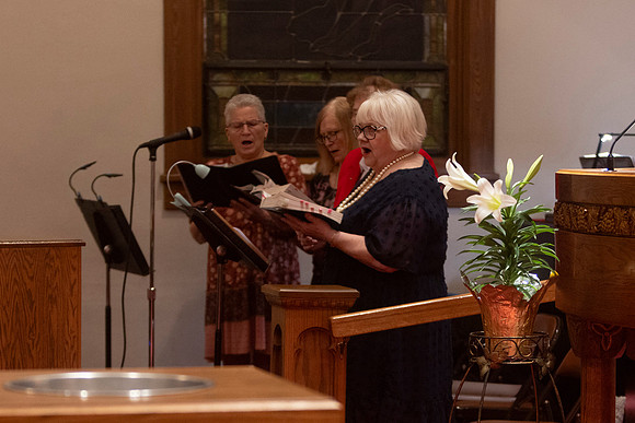 25EASTERVIGIl-0211