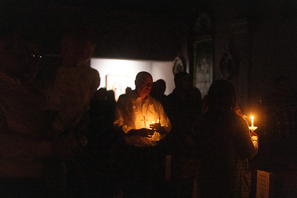 25EASTERVIGIl-0149