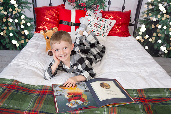 63 CHRISTMAS HEADBOARD 1